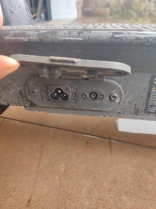 Електросамокат ninebot MAX G30p обмін на прицеп легковий