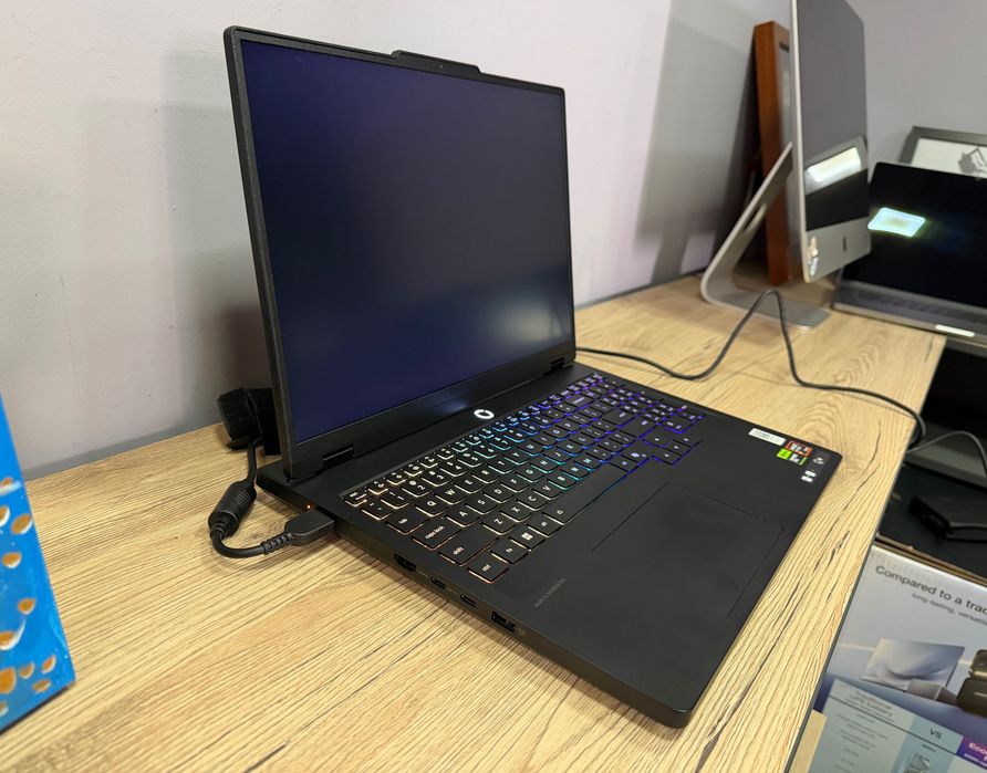 Lenovo Legion 5 PRO Ryzen 9 8945HX /16 Ram/ 1TB/ 5060/ WQXGA 240 Hz