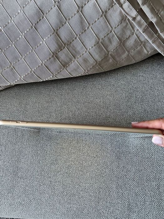 iPad 9.7 (2017) 5ª geração - Dourado