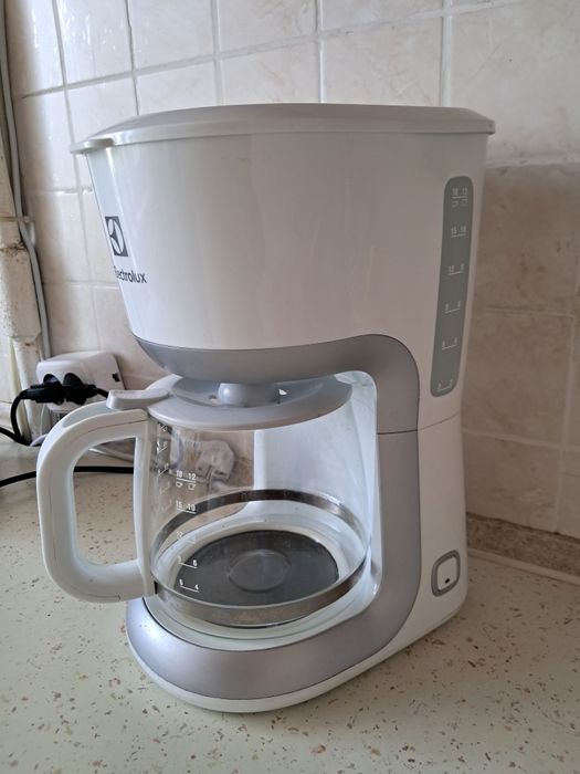 Крапельна кавоварка Electrolux