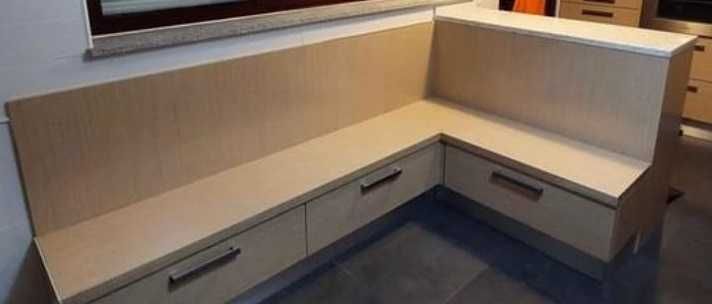 Móveis + Balcão e Bancos de Cozinha com bancada em Silestone