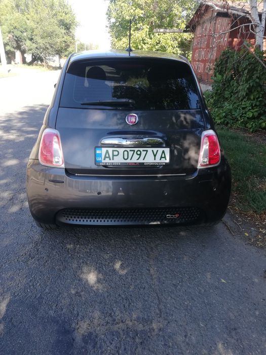 Продам фиат 500е