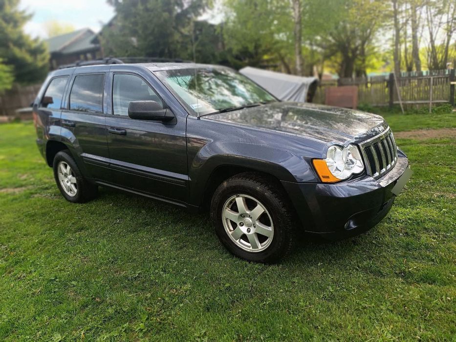 Jeep Grand Cherokee Sprzedam pięknego Jeepa z małym przebiegiem, w 100%sprawny, wygląda ja
