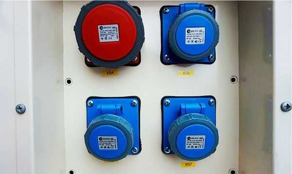 Gerador Industrial Trifásico 33kVA Great Tool by Baudouin