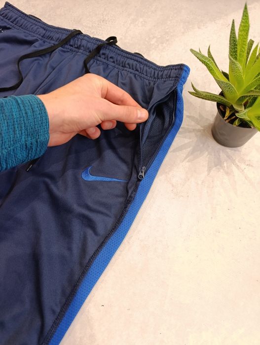 Спортивні штани Nike Dri fit M-L