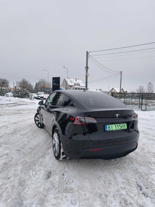 TESLA Y 4X4 2024 DUAL MOTOR Long Range faktura VAT23% MAŁY PRZEBIEG