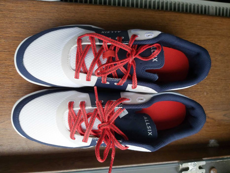 Buty nowe do siatkówki AllSix V500H decathlon rozm.45