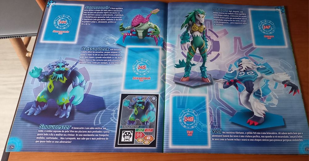 Caderneta InviZimals