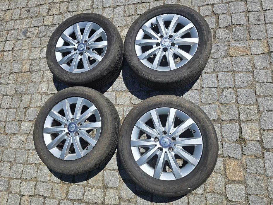 Jantes Originais Mercedes-Benz 16" com Pneus Toyo – Jogo de 4