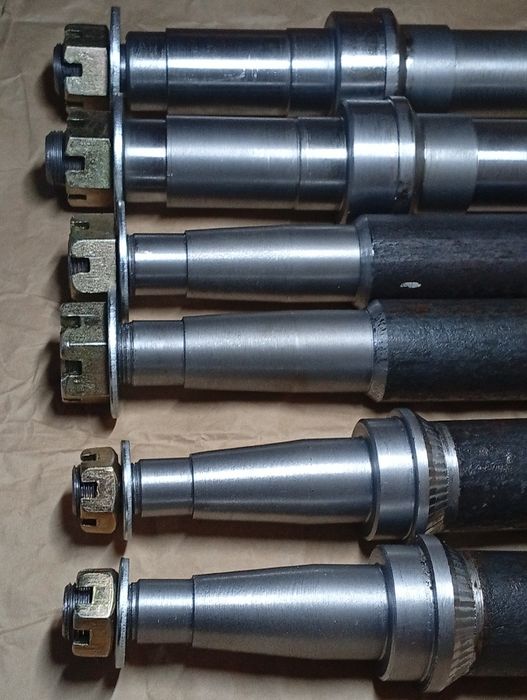 Ось ступиці(ВОЛГА, МОСКВИЧ, КУЛЬТИВАТОР КПС) для  воза причепа.