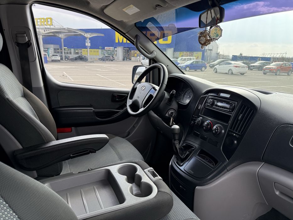 Бус Hyundai H-1 (2009) Пасажир 9 місць, торг, обмін, лізинг, кредит