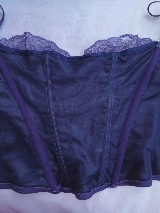 Корсет оксамитовий ann summers  розмір 36-38