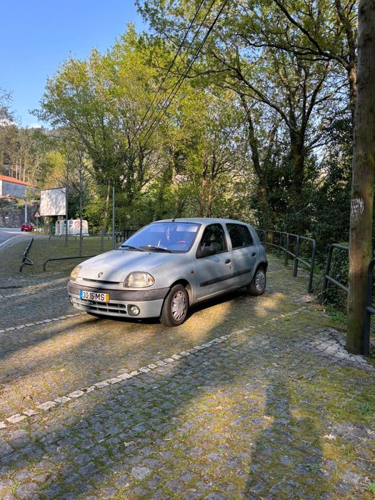 Renault Clio 1999 1.2