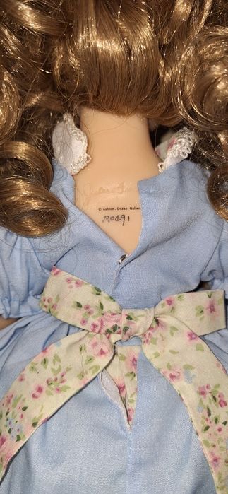 Коллекционная  редкая кукла Джулии Фишер