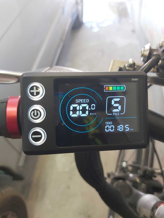 KTM eléctrica com bateria