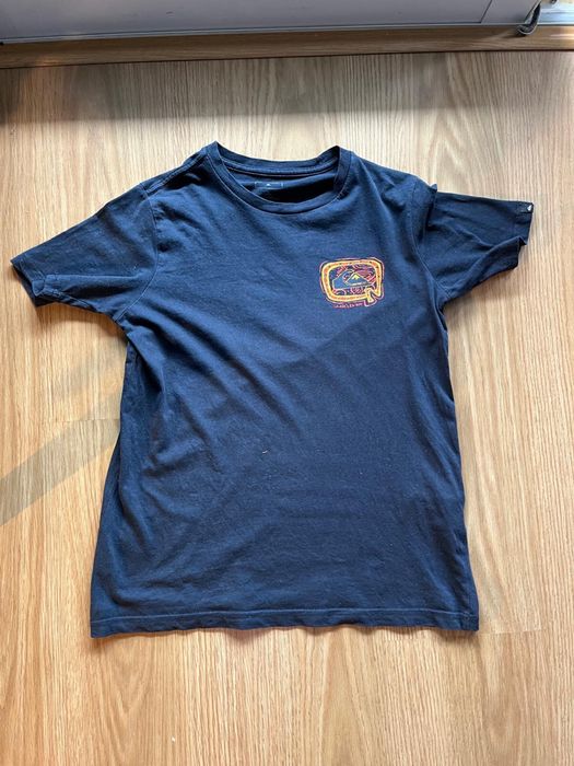 2 t shirt s 10-12 anos