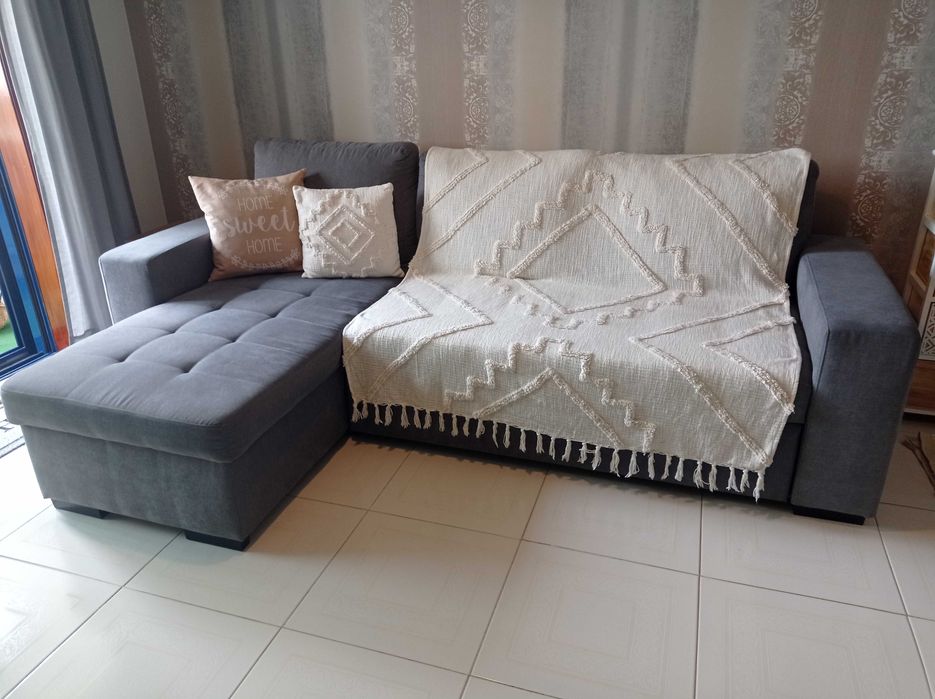 Sofá cama com chaise longue