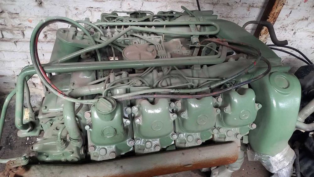 Двигун Mercedes-Benz ОМ 442