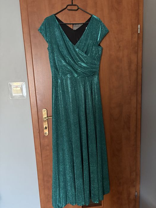 Sukienka nowa z metką