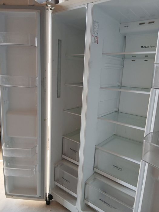 Продам холодильник LG