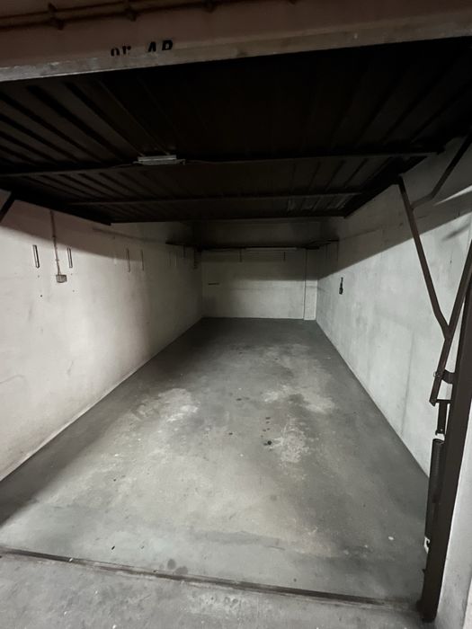 Garagem Box 22 m² | Centro da Figueira da Foz | Rua Afonso de Albuquerque
