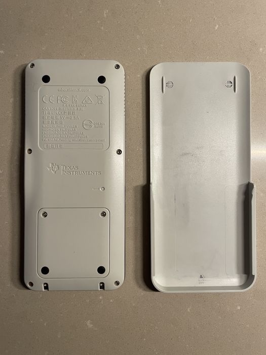 Calculadora Gráfica TI-84 Plus CE-T (usada)