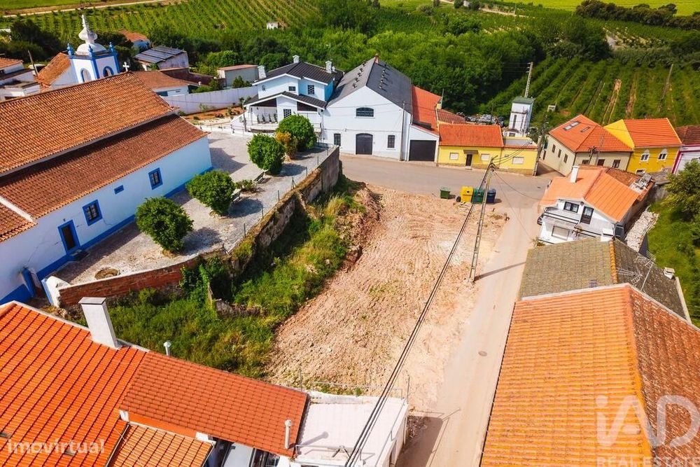 Terreno para construção em Peral
