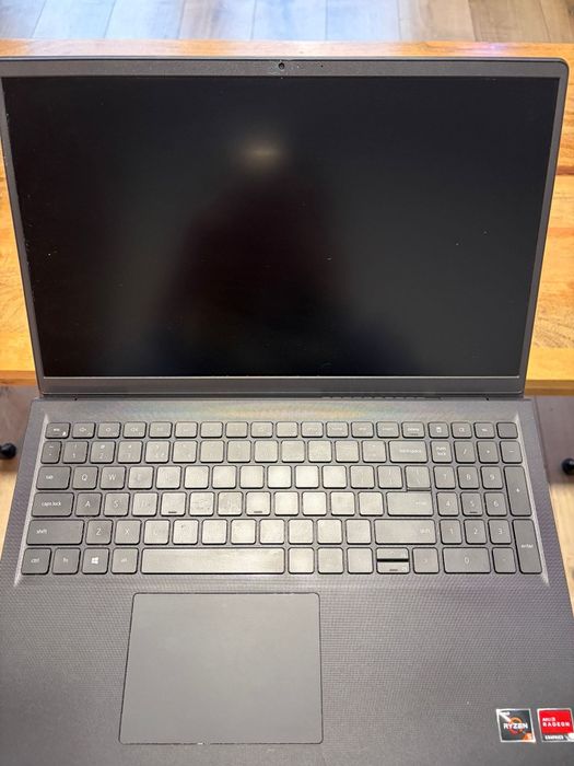 LAPTOP Dell Vostro 15 3515 | Ryzen 5 | 16GB RAM | 512GB SSD | bdb