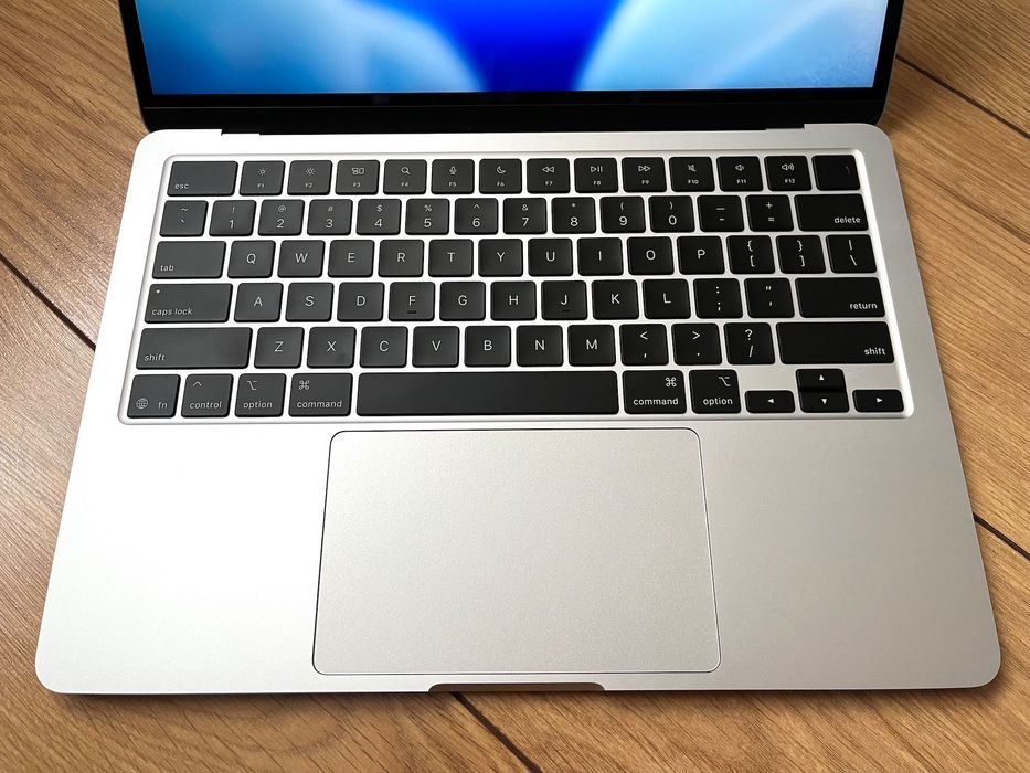 Apple MacBook Air M4 13,6" 16GB/512/Srebrny Idealny! Gwarancja! FV23%
