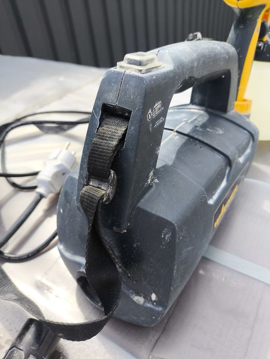 Продам фарбольт.