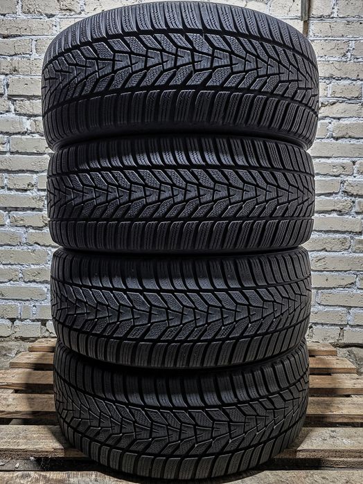 Зимові 225/45r19 Hankook | 2025 | 7.5mm | Made in Korea | Комплект / 4шт | Ідеальний стан, без пошкоджень, без ремонтів, без дефектів | Преміум шини