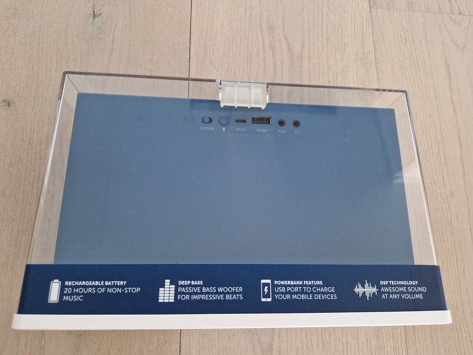 Colunas de som. A estrear.