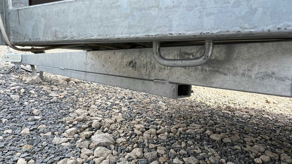 Купити прицеп до легкового автомобіля оцинкований 2,5 x 1,25 x 0,6м