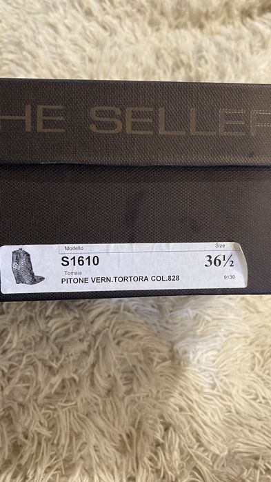 Ботинки козаки  Италия натуральный кожа питона