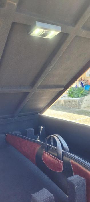 Reboque de caça com cofre