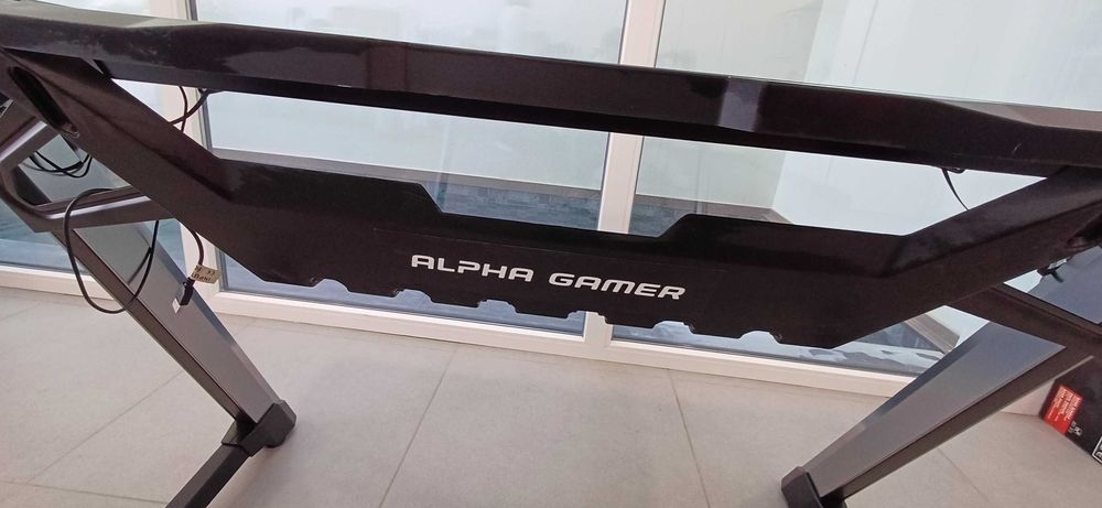 Mesa Gaming -Alpha Gamer