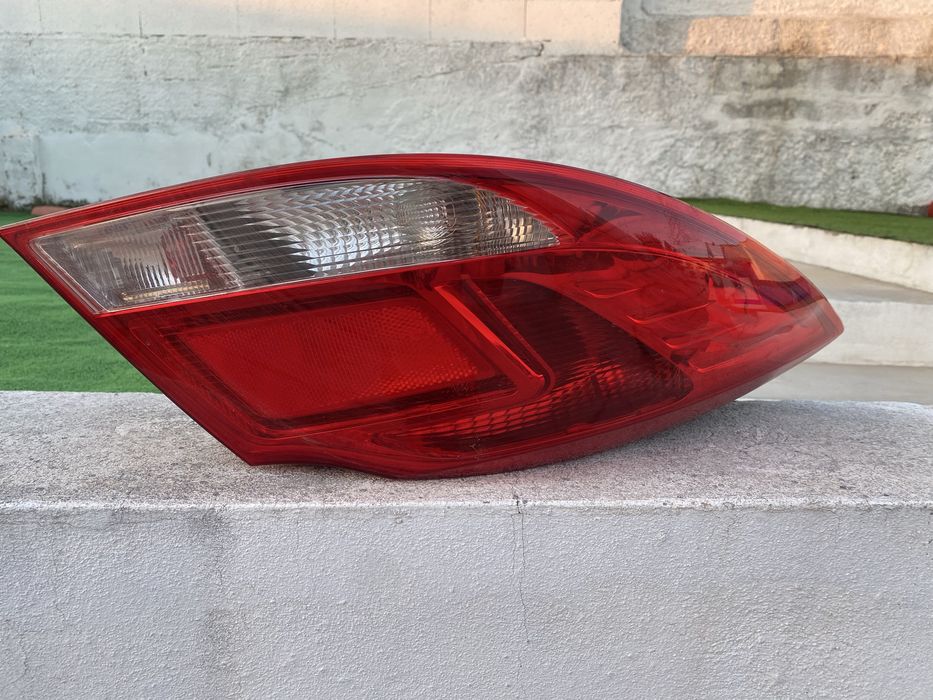 Faróis traseiros Opel Insígnia