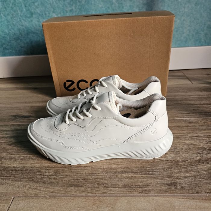 Ecco sneakersy damskie białe skórzane  39 25cm