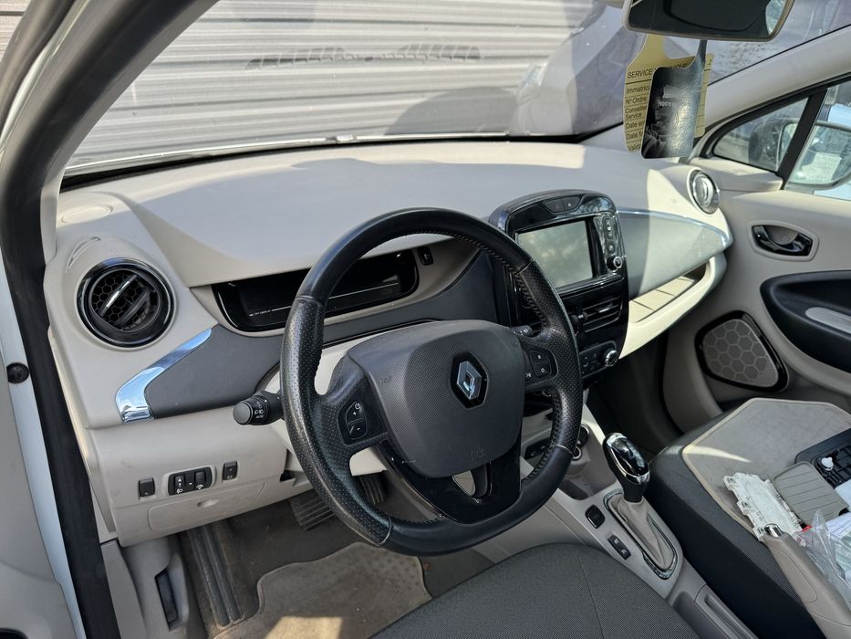 Запчастини рено зое, компресор