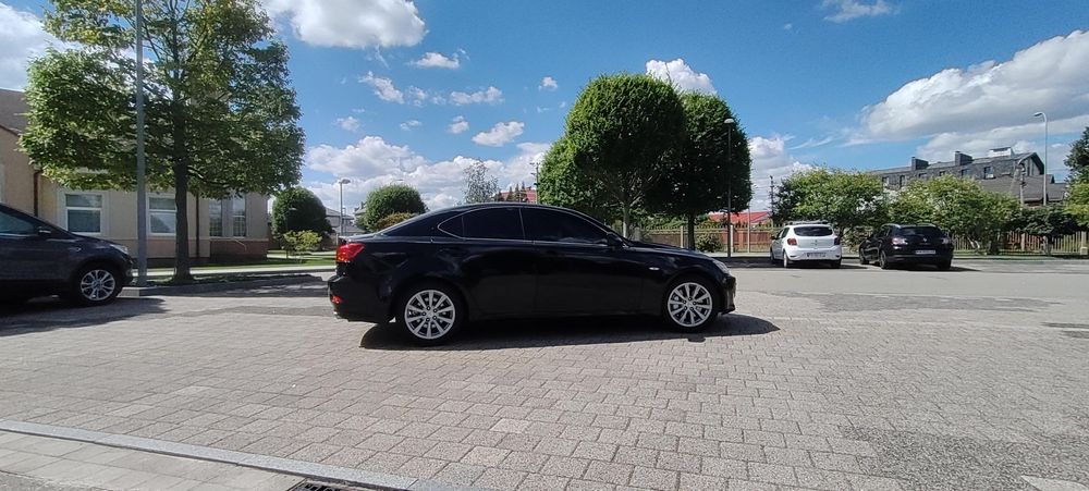 Lexus   IS 300 LPG