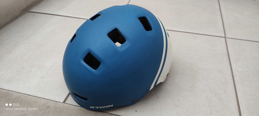 Capacete bicicleta e skate ajustável