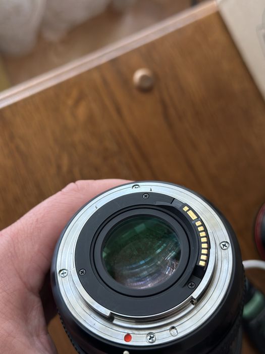 Обьектив Sigma 18-35 1.8 Art для Canon
