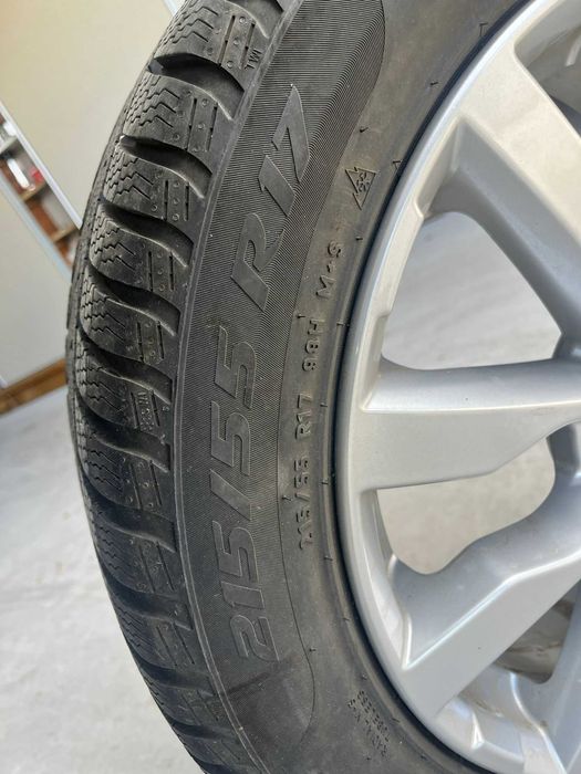 4 jantes com pneus (winter) com muito pouco uso 225 55 R17