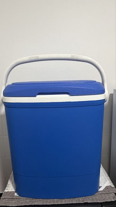 Caixa termica 30L.