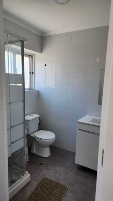 Quarto para Alugar na Parede