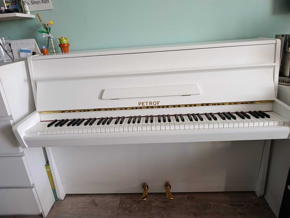 Pianino PETROF białe