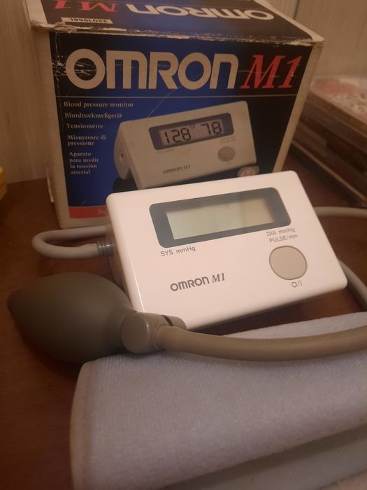 Тонометр Omron полуавтомат