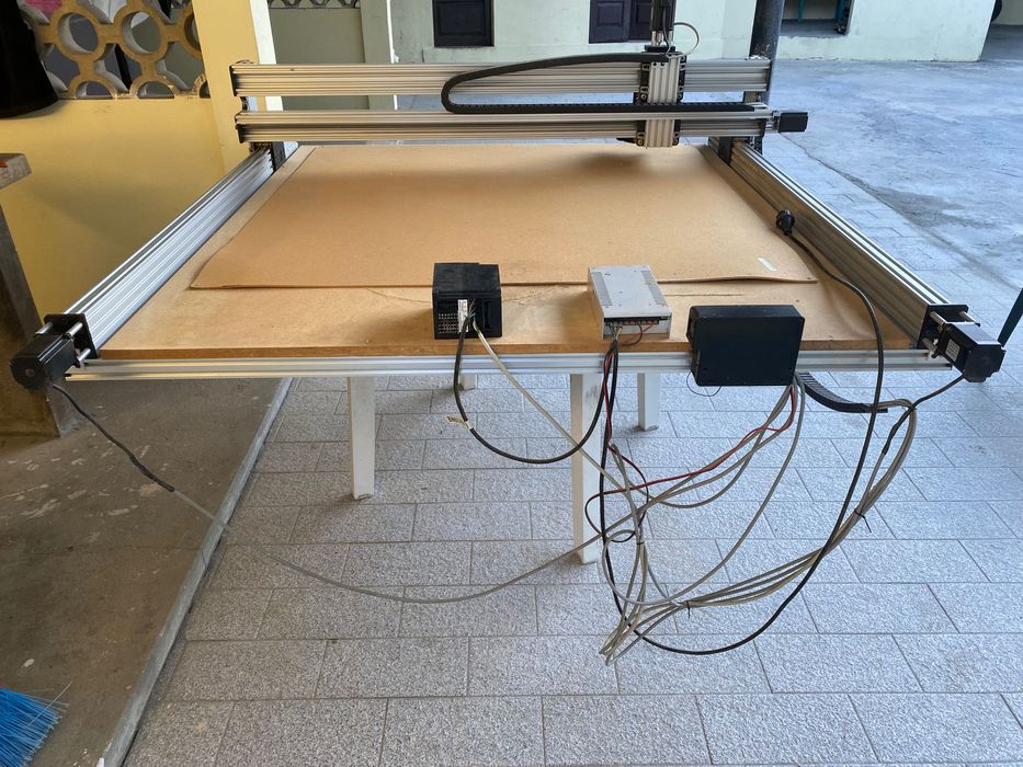 Máquina Cnc. Mais computador 700€