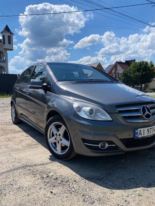 Мерседес  B150, в хорошем состоянии