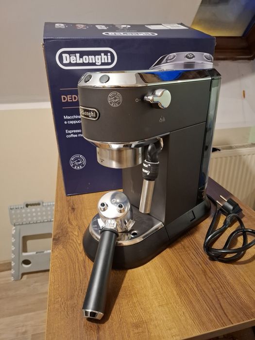 Ekspres Delonghi EC 685.BK